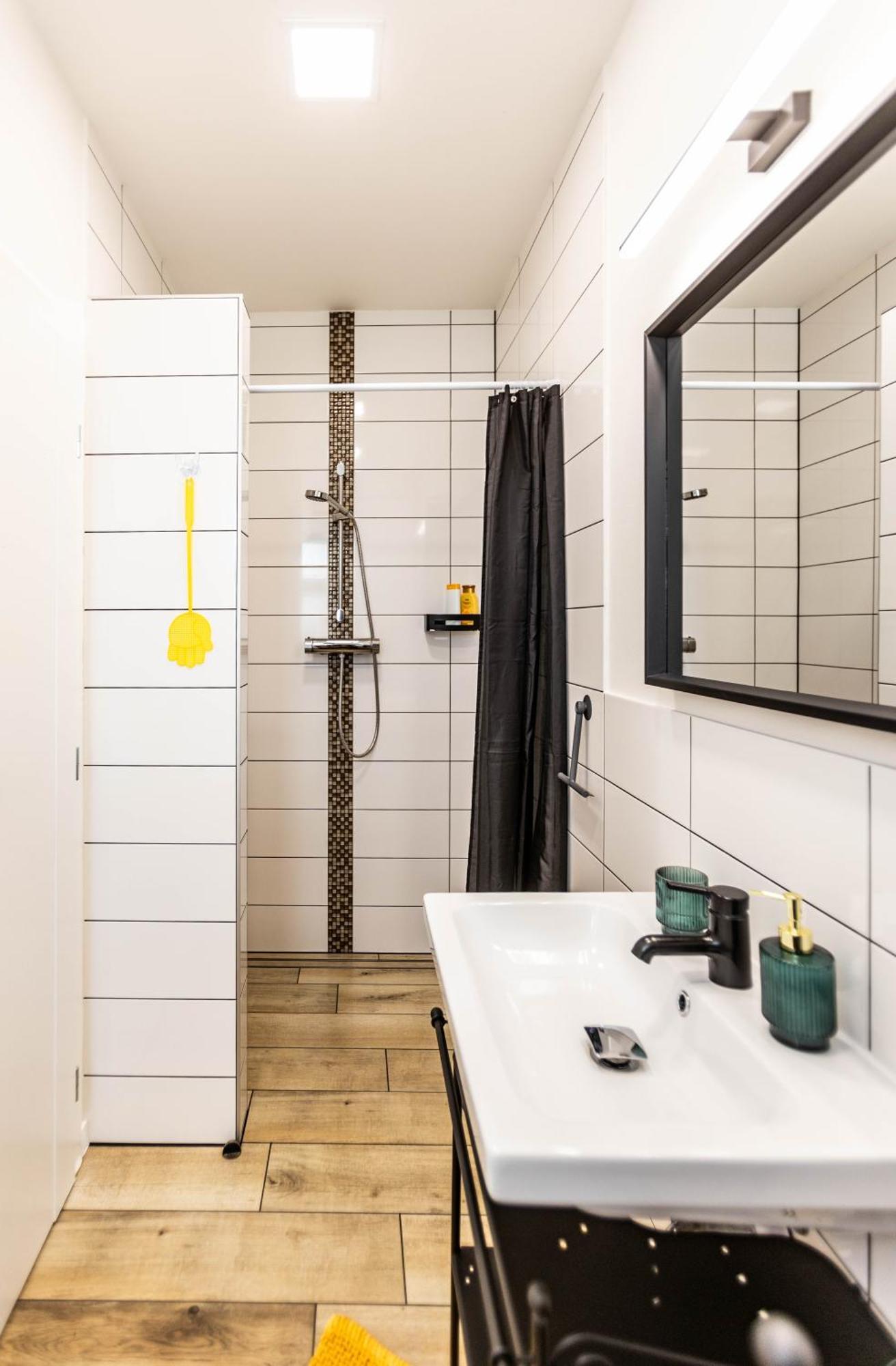 Stylish Apartment With Free Parking Zvolen Buitenkant foto